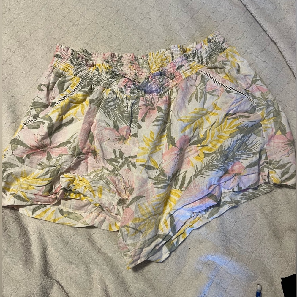 Floral Linen Shorts size XL